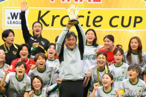 「ホッとしている」東京NBにカップタイトルをもたらせた楠瀬直木監督、次のタイトルへ「非常にプラスになった」