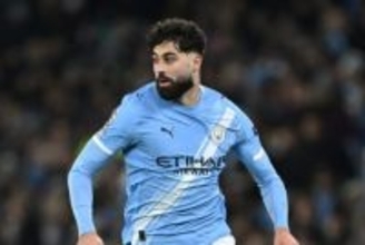 グヴァルディオールが脛骨骨折で手術へ…“CB手薄”のマンCはグエイへの関心強化か