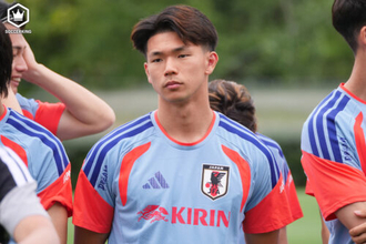 出場1試合でW杯行きの塩貝健人、5大会連続出場の長友佑都は「想像していた通り」…「絶対覚えていない」と語る中村俊輔コーチとも再会