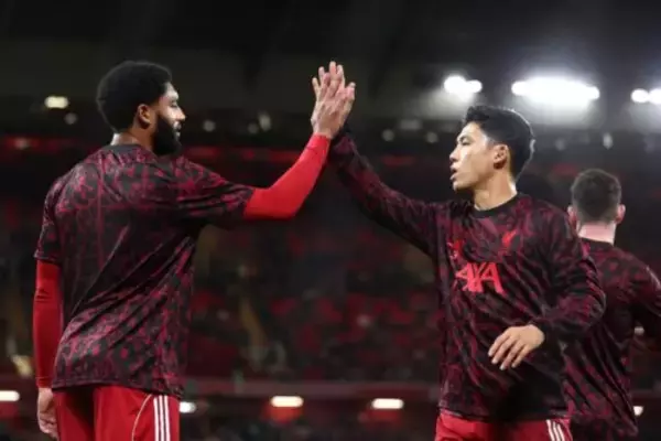 「とても胸が痛む」…リヴァプールDFゴメス、負傷の遠藤航へエール「1日でも早く復帰し、W杯に出場するチャンスを…」