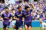 「広島、6試合ぶり勝ち点「3」！　“11番”加藤陸次樹が待望の特別大会初ゴール」の画像1