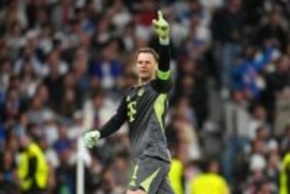 勝利の立役者は衰え知らずの40歳！　バイエルン指揮官がノイアー称賛「史上最高の一人。この年齢で…」