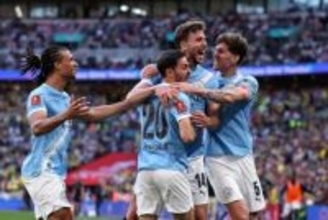 優勝争いを演じるマンCの延期分日程が決定…残り20日間で6試合、アーセナルとのデッドヒートへ