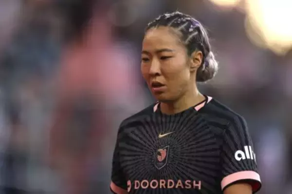 なでしこMF遠藤純が試合中に負傷交代…現在はケガの程度を評価中、米メディア「ヒザを抑え…」