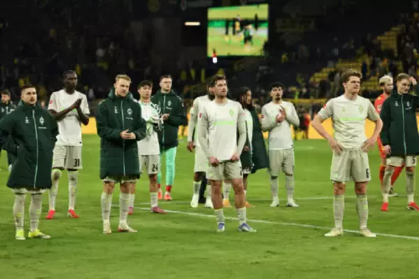 ブレーメン、菅原由勢＆長田澪フル出場も“3失点完敗”…ドルトムントに屈してリーグ戦6試合未勝利に