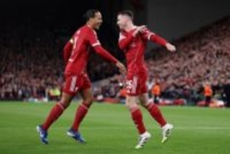 リヴァプールの主将ファン・ダイク、ロバートソンの残留を願う「とても大事な選手。残ってほしい」