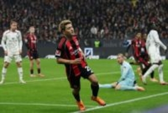 堂安律が勝利を呼び込む決勝点！　フランクフルト指揮官が圧巻のプレーを絶賛「素晴らしい個人技を見せてくれた」