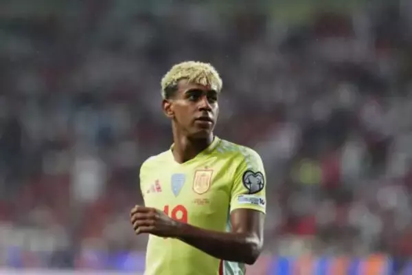 スペイン代表、ヤマルの離脱を発表…恥骨の痛みを再発、追加招集は今季6ゴールの28歳FWに