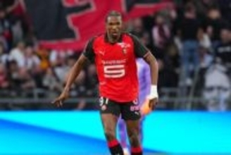 チェルシー、本格的にCB獲得に動き出し？　レンヌの20歳DFに関心か