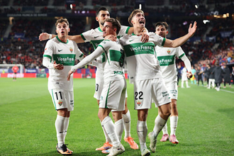 昇格組ながらバルセロナとともに開幕7戦無敗！　“ポゼッションスタイル”で躍進するエルチェに現地紙も注目