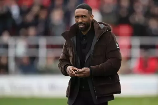 夢の監督キャリアがわずか6試合で終了…元英代表のデフォー監督が“諸事情”により英5部クラブ退任