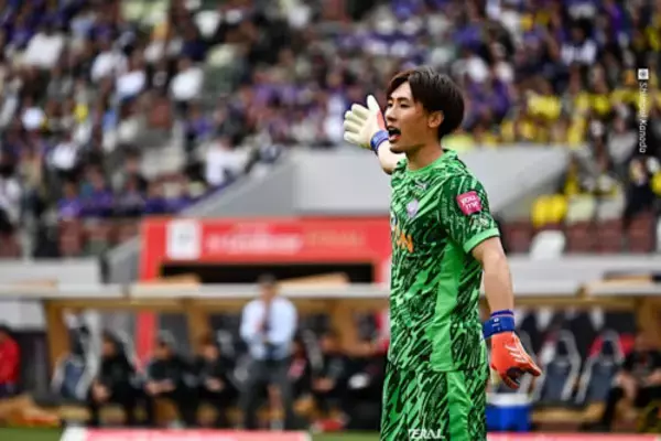 広島、日本代表、そして“家庭”を守る男に！　GK大迫敬介が入籍および第一子誕生を報告「頑張ります！」