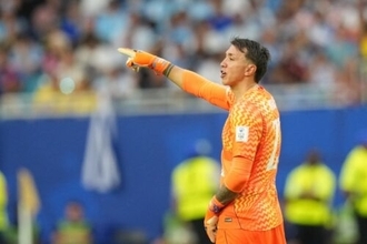 守護神ムスレラがウルグアイのW杯最年長出場記録更新！…3月に代表復帰し5度目の本大会へ