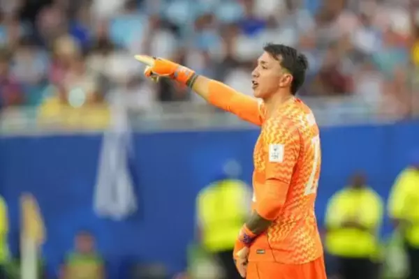 守護神ムスレラがウルグアイのW杯最年長出場記録更新！…3月に代表復帰し5度目の本大会へ