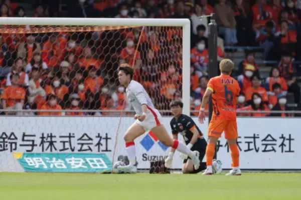 名古屋が清水との上位対決を制し連勝！　木村勇大の先制弾＆杉浦駿吾のダメ押し弾