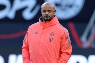 今季全勝のバイエルン、コンパニ監督との契約延長を発表！　2年延長で2029年夏までの指揮へ