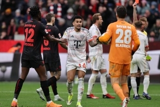 バイエルンFWの出場停止処分は覆らず…主審は誤審認めるも、DFBはバイエルンの控訴を棄却