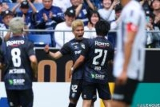 G大阪が衝撃5発で首位神戸を粉砕！　初瀬亮→南野遥海で2ゴール…交代選手も躍動