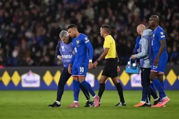 エンバペ、右足首再負傷で代表離脱へ…デシャン監督は悲観せず？「週の初めよりは軽減している」