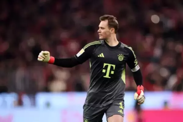 バイエルンCEO、契約満了に迫る守護神ノイアーの去就に言及「話し合う必要がある」