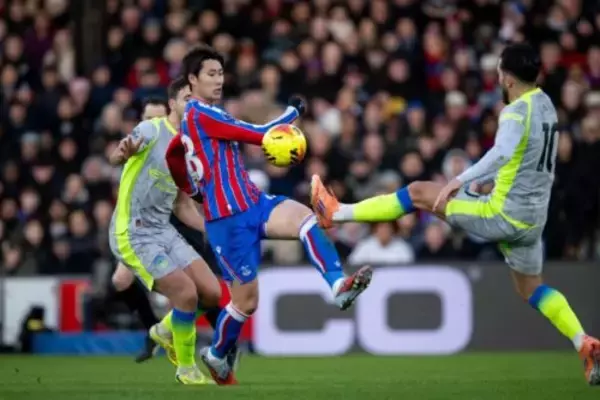 鎌田大地が負傷離脱か…C・パレス指揮官が説明「数週間ほど欠場する見込み」「ハムストリングのケガ」