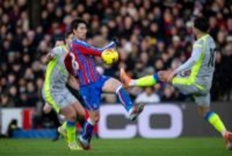 鎌田大地が負傷離脱か…C・パレス指揮官が説明「数週間ほど欠場する見込み」「ハムストリングのケガ」