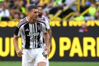 ユヴェントスが“エース”ヴラホヴィッチの手術完了を報告…復帰はシーズン佳境を迎える来年3月中旬か