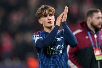 アーセナルFWダウマンが15歳でCLデビュー！　史上最年少記録を樹立