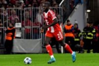 バイエルン会長、ウパメカノの残留について「楽観的に考えている」　レアル、リヴァプールなどが関心か