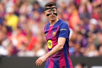 バルセロナが37歳レヴァンドフスキとの契約延長を検討か　契約今季限り…サウジやMLSからの関心も