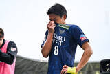 「「準優勝は何も残らない」あと一歩J1に届かず…徳島・岩尾憲は悔しさを露わに「この景色、気持ちを忘れないことが大切」」の画像1