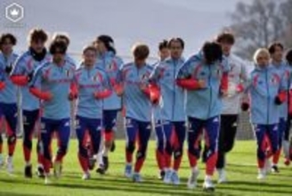 日本代表がスコットランドで始動！　体調不良で合流遅れの佐藤龍之介はホテル静養…26名で初日の練習実施