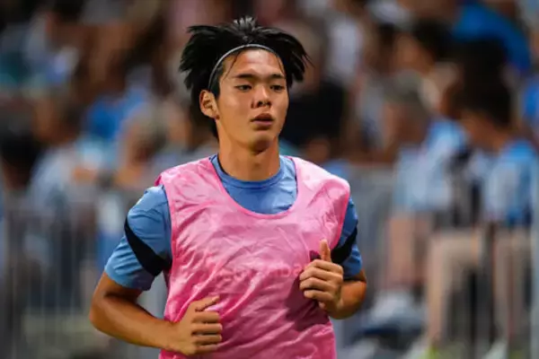 2試合連続スタメンも…CB喜多壱也が痛恨の一発退場、数的不利が響いたソシエダBは終盤に被弾で黒星