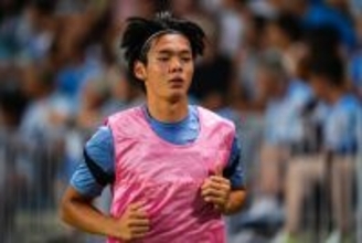 2試合連続スタメンも…CB喜多壱也が痛恨の一発退場、数的不利が響いたソシエダBは終盤に被弾で黒星