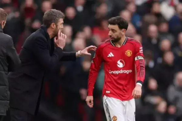 新体制下では12戦3ゴール10アシスト！　マンU指揮官、B・フェルナンデス好調の秘訣を語る「自由にプレーさせることが…」