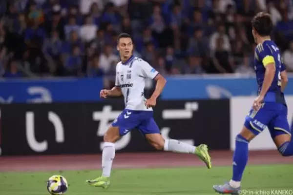 G大阪がMFファン・アラーノとの契約満了を発表「自分に出せる全ての物を出し切ることができました」