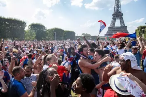 「フランス、複数都市でカタールW杯の放送ボイコットを宣言　巨大スクリーンでのパブリックビューイングが無くなることに」の画像