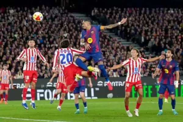 アトレティコ、13年ぶりの国王杯決勝進出！　バルサは1点差まで追い上げも、“奇跡”は起こせず