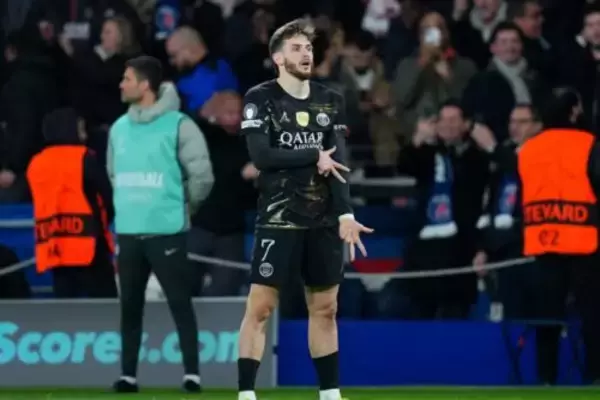 途中出場から2得点！　PSGのクヴァラツヘリア「まだ何も終わっていない」