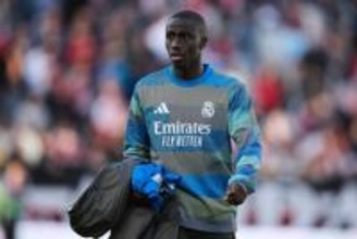 約7カ月ぶり復帰から一転…レアル、DFメンディの負傷離脱を発表