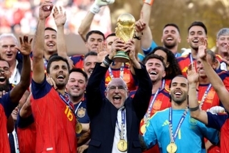 W杯、EURO、UNLを制覇…スペイン代表監督が語った自信「2010年当時の精神を取り戻した」