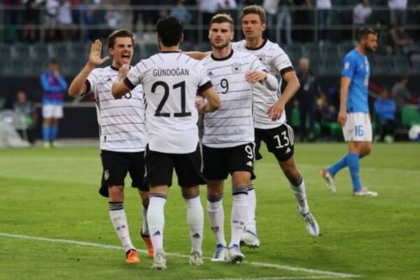 イタリアに5発大勝のドイツ 攻撃陣が自信を語る 誰も我々を倒すことはできない 22年6月15日 エキサイトニュース イタリアに5発大勝のドイツ 攻撃陣が自信を語る 誰も我々を倒すことはできない 22年6月15日 エキサイトニュース