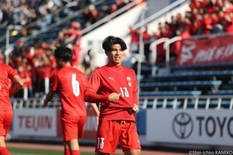 選手権得点王＆夏冬2冠の立役者が大宮へ！…神村学園FW日髙元の加入内定を発表「全力で戦います」