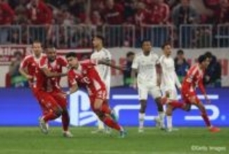 バイエルンがレアルとの撃ち合い制しCL準決勝へ！…最終盤の連続ゴールで2ndレグも勝利