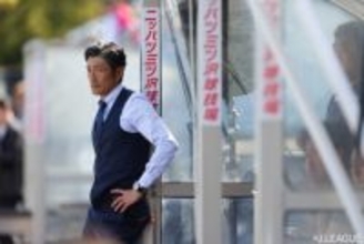前半3失点に横浜FCサポーター沈黙…須藤大輔監督は「当たり前」と理解示す「選手は私の鏡。準備ができていなかった」