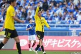 柏が連勝！　汰木康也の移籍後初ゴールを守り抜く…横浜FMはPK戦含む4連敗で9位に後退