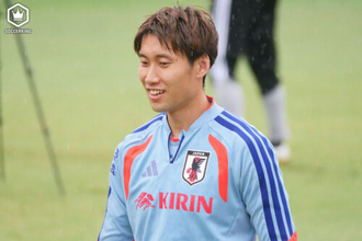 頼れる兄貴分が日本代表に合流！…鎌田大地が語る“メンター”南野拓実の存在感「雰囲気が明るくなる」