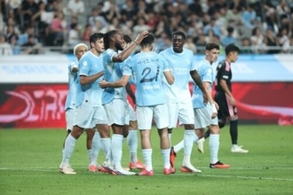 マンCがマレスカ体制2戦目で初白星！　Kリーグ選抜に3発勝利…“元J”のク・ソンユンが好守連発