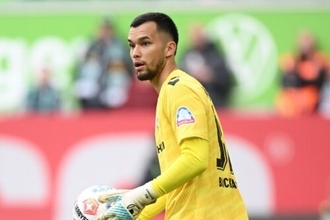 好セーブ連発の長田澪がブンデス週間ベスト11に選出！…“先輩”菅原由勢も賛辞「最高のGK」