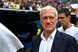 フランスを14年間率いた名将デシャン監督が退任へ…フランスサッカー連盟が功績を称賛「国の歴史に永遠の形跡を残す」